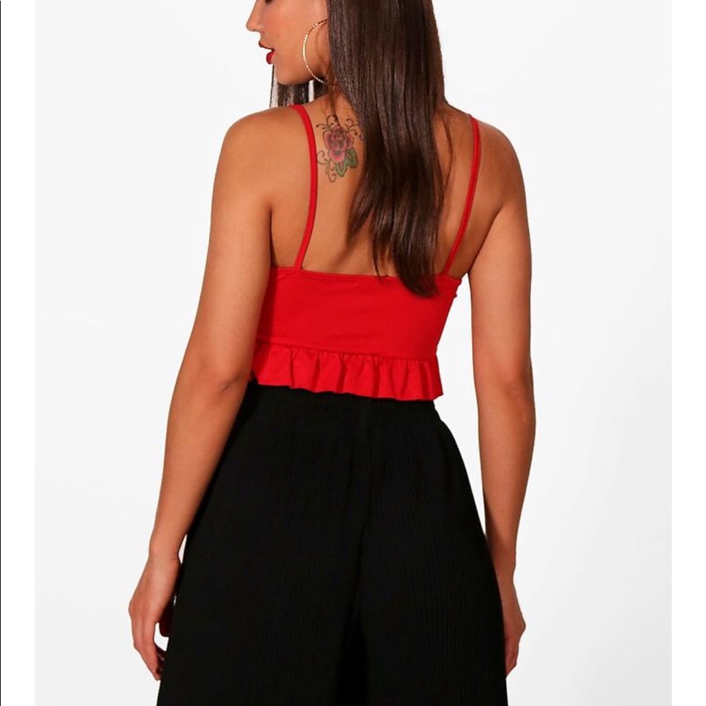 NWT RUFFLE CROP TOP - Picture 3 of 4